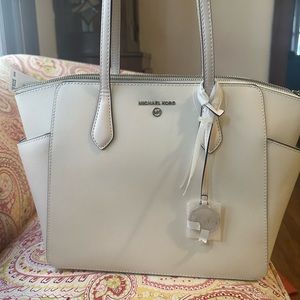 Ivory Michael Kors tote brand new with tag